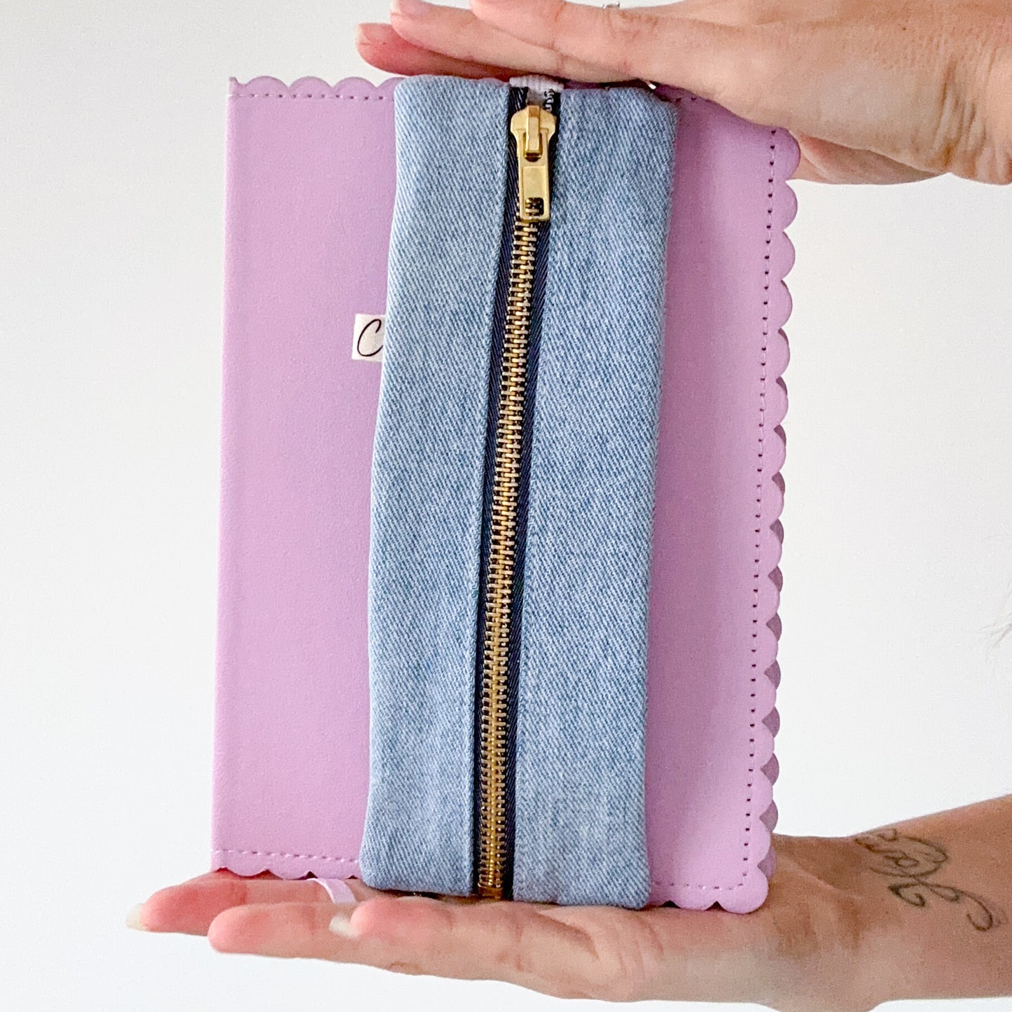 Trousse élastique à accrocher à ton carnet !