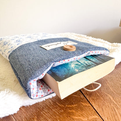 Chaussette à livre - Protection matelassée en jean upcyclé