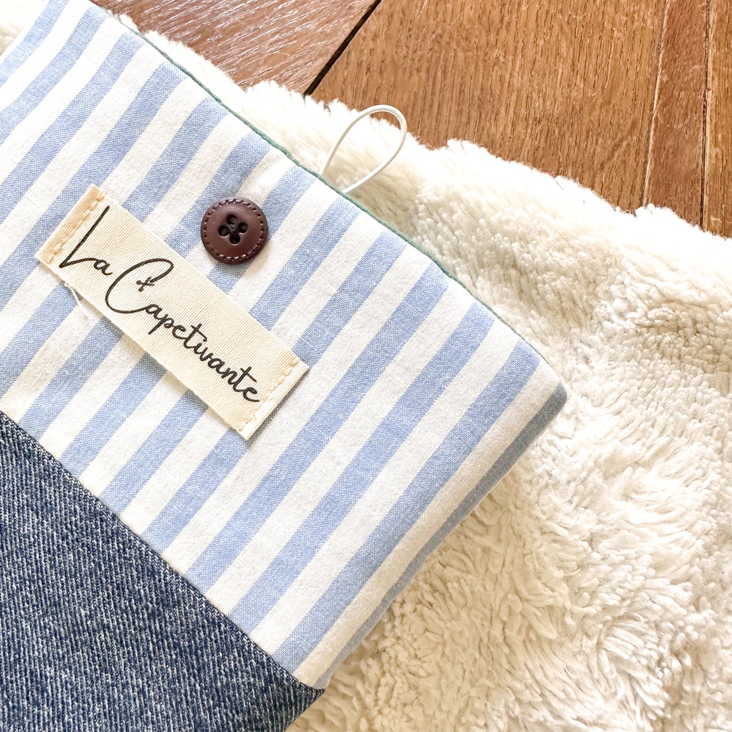 Chaussette à livre - Protection matelassée en jean upcyclé